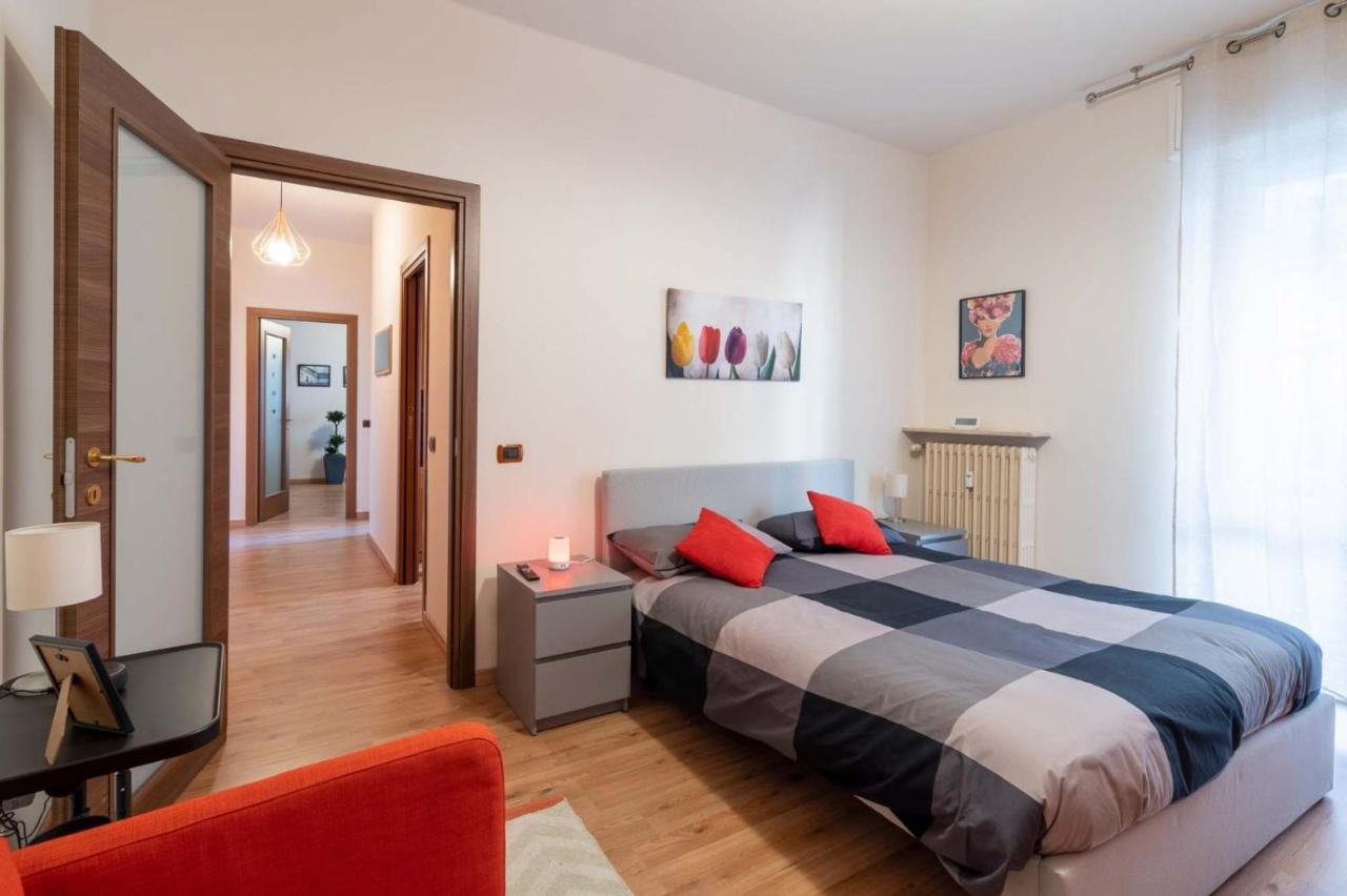 Casa Martina- Airport Free Shuttle-H24 Lejlighed Bergamo Eksteriør billede